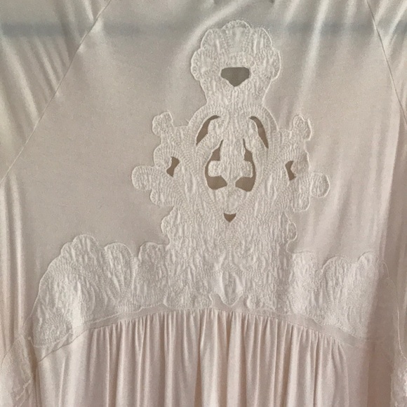 AE Soft & Sexy Long Tee, Large, Cream with Detail - Picture 4 of 4